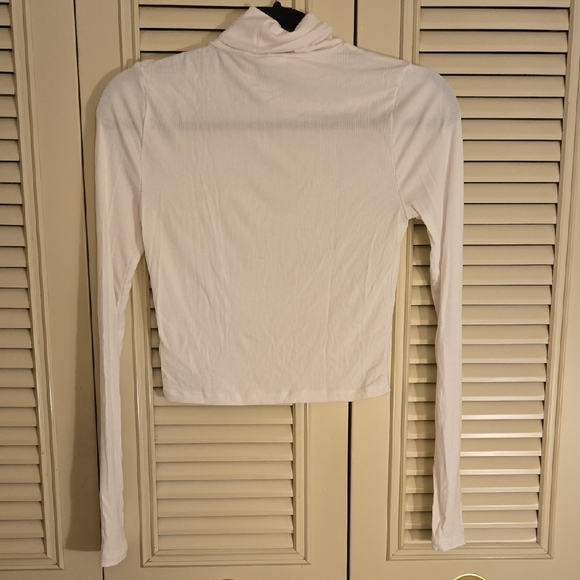 Sunday Best White Long Sleeve Turtleneck - Picture 3 of 5